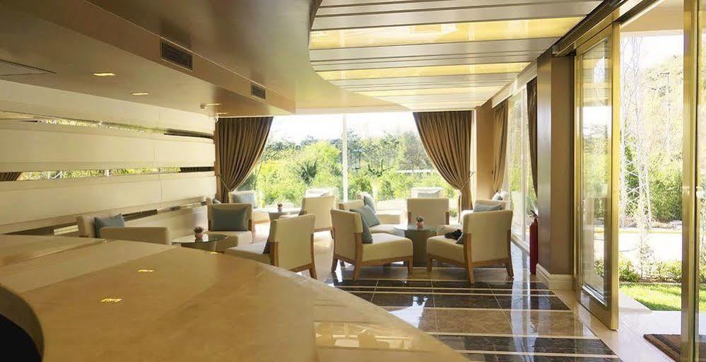 The Escape Hotel 阿瓦 外观 照片