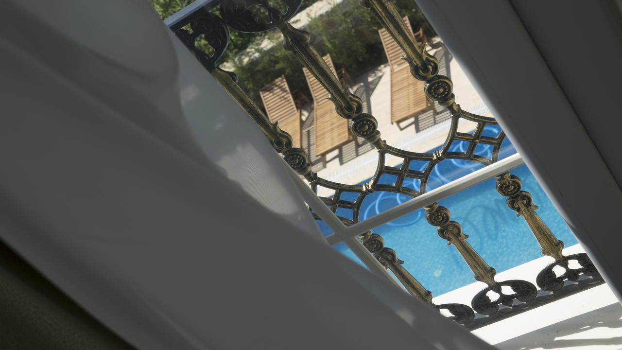 The Escape Hotel 阿瓦 外观 照片